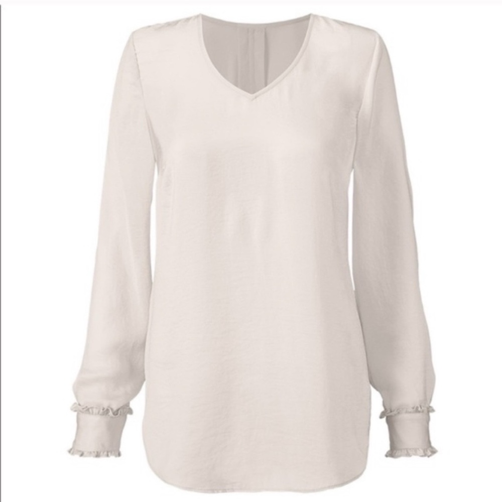 NWOT Cabi Classic Blouse Cream Size Medium